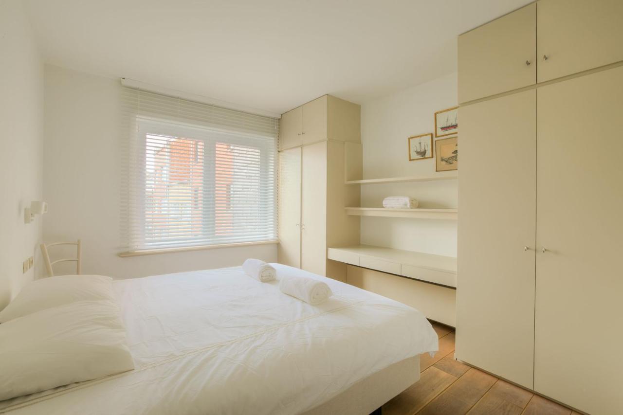 Appartementen Op De Zeedijk In Knokke Op De 3E En 4E Verdieping Van Logie Marie Bagian luar foto
