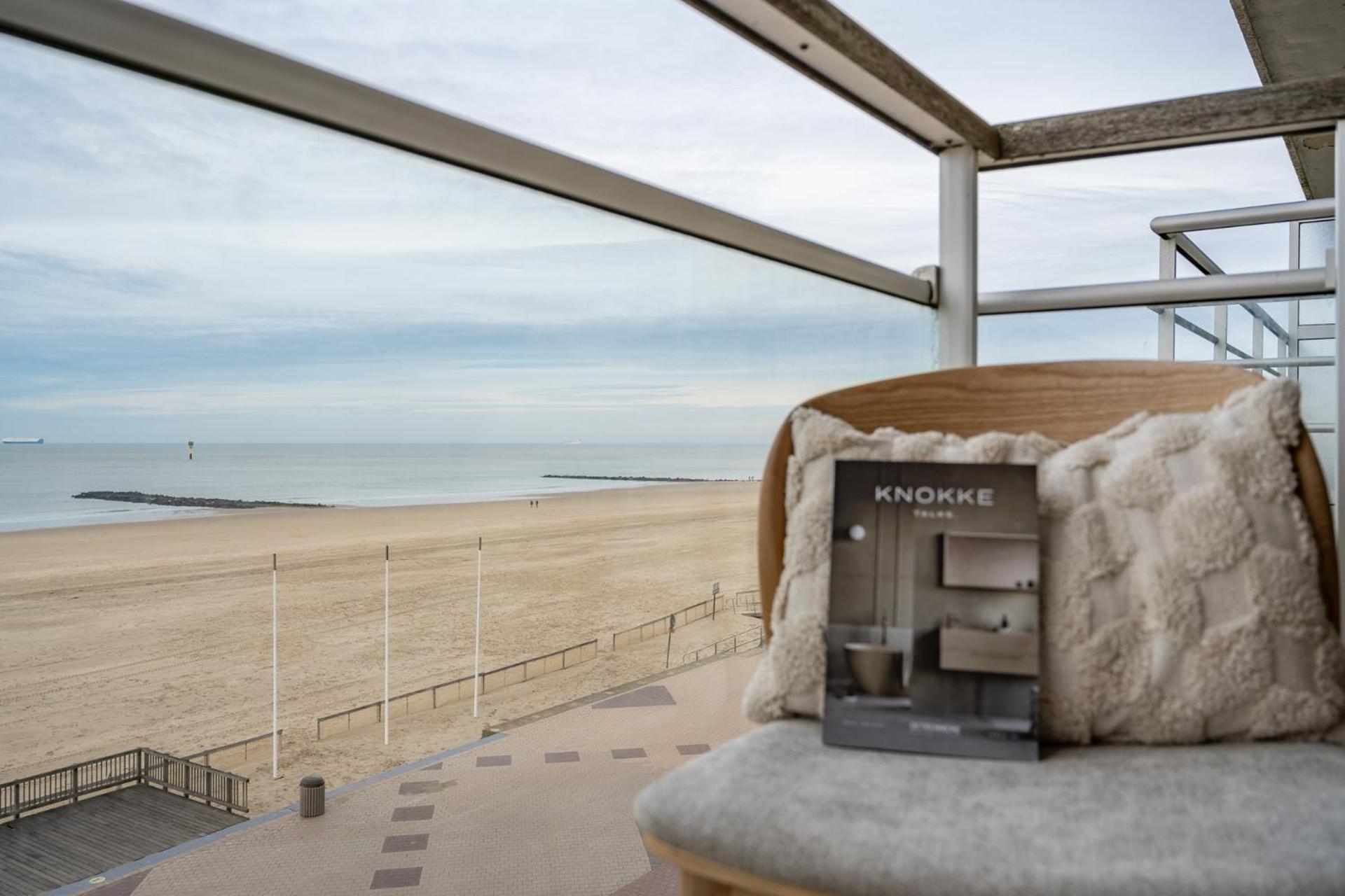 Appartementen Op De Zeedijk In Knokke Op De 3E En 4E Verdieping Van Logie Marie Bagian luar foto