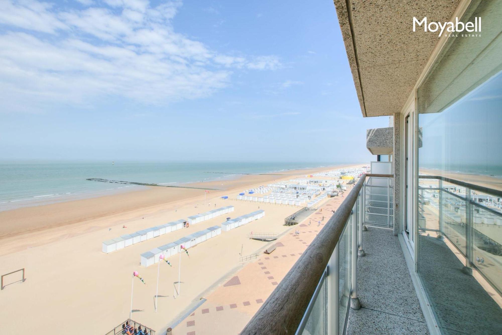 Appartementen Op De Zeedijk In Knokke Op De 3E En 4E Verdieping Van Logie Marie Bagian luar foto